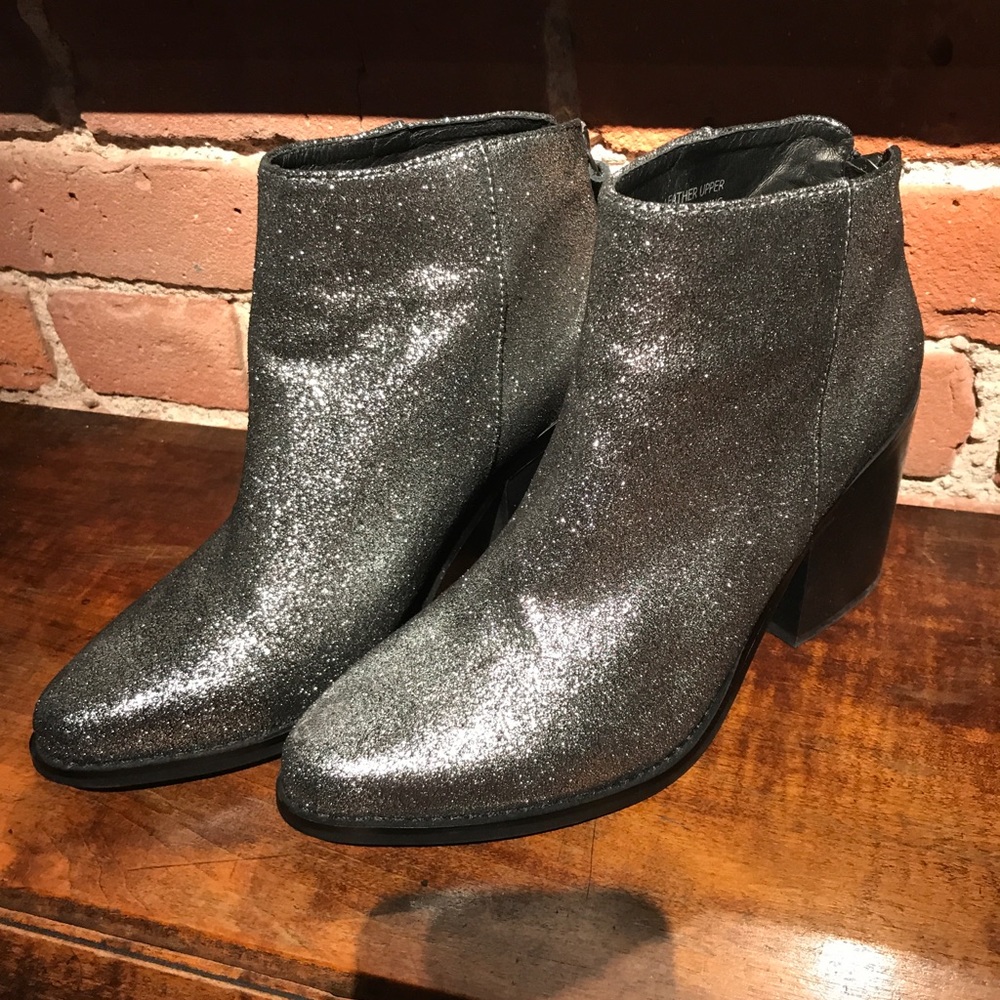 Make an offer💰! Anthropologie Metallic Booties 37
